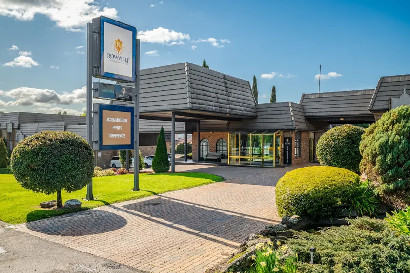 Rowville International Hotel - Image 1