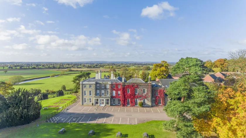 Wychnor Park Country Club - Image 1