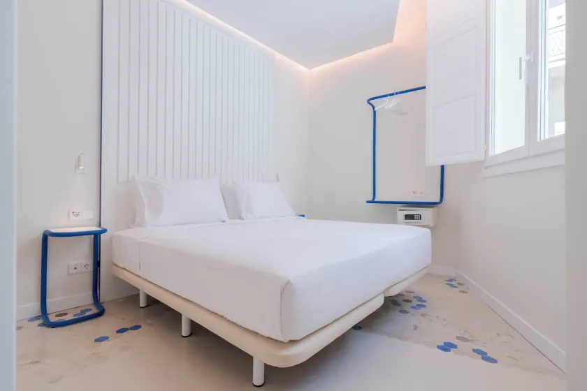 SLEEP'N Valencia - Image 1