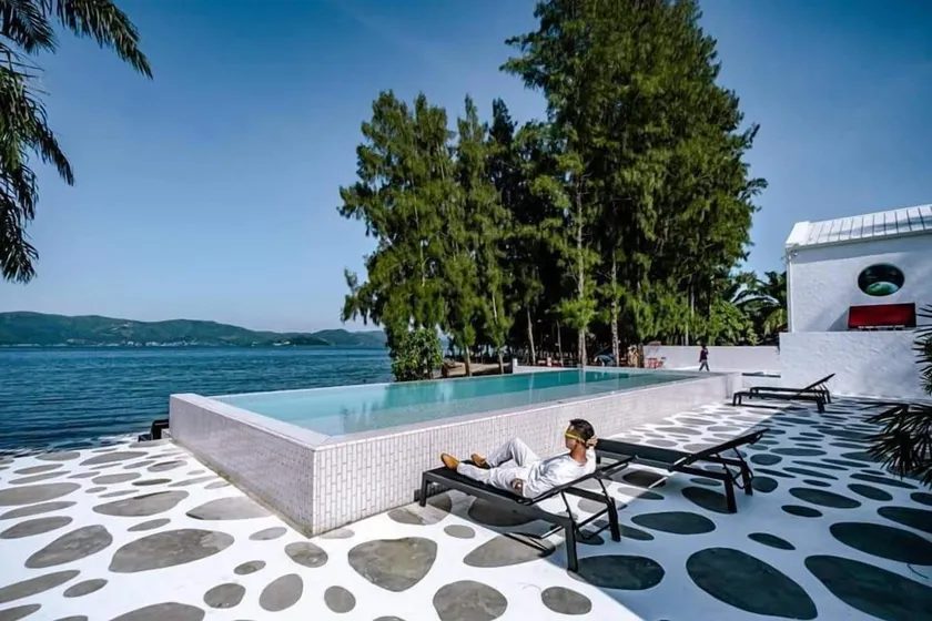Mrs. Swan Hotel - Image 1