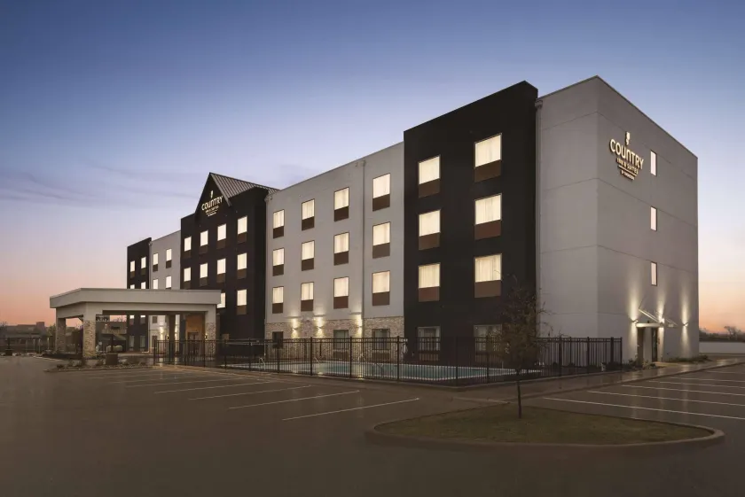 Country Inn & Suites by Radisson, Oklahoma City - Bricktown, OK - Image 1