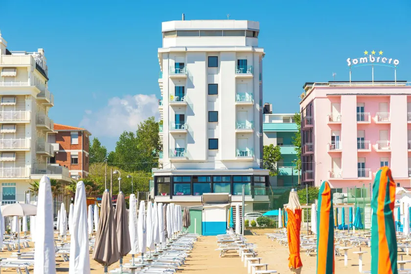 Grand Meeting Hotel - Image 1