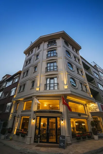 Biga Palas Hotel - Image 1