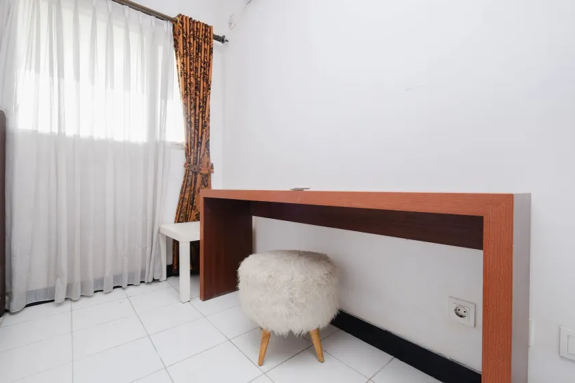 Nice And Elegant 1Br At The Wave Kuningan Apartment - Rum