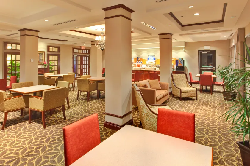 Holiday Inn Express Hotel & Suites Brockville by IHG - Image 1