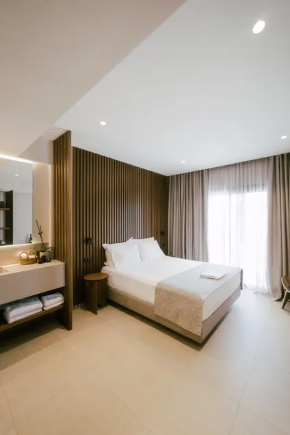 LAN-GO SIVOTA Luxury Living - Image 1