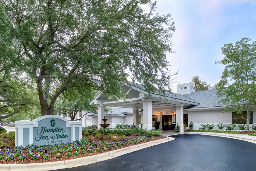 Hampton Inn & Suites Wilmington/Wrightsville Beach - Image 1