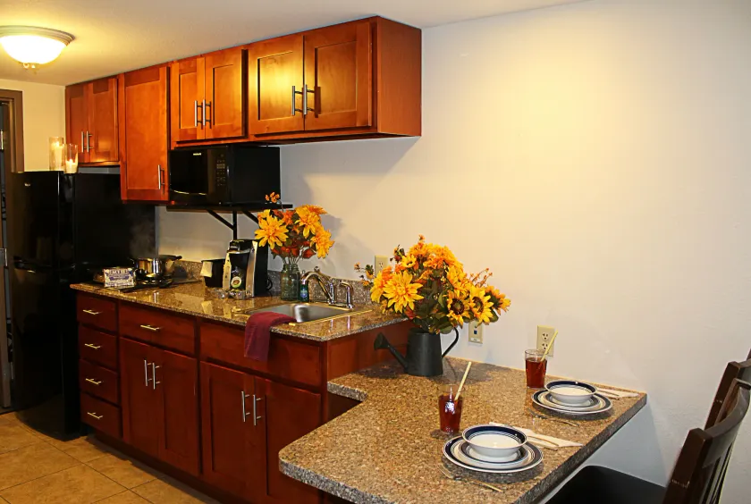 Crystal Springs Inn and Suites - Image 1