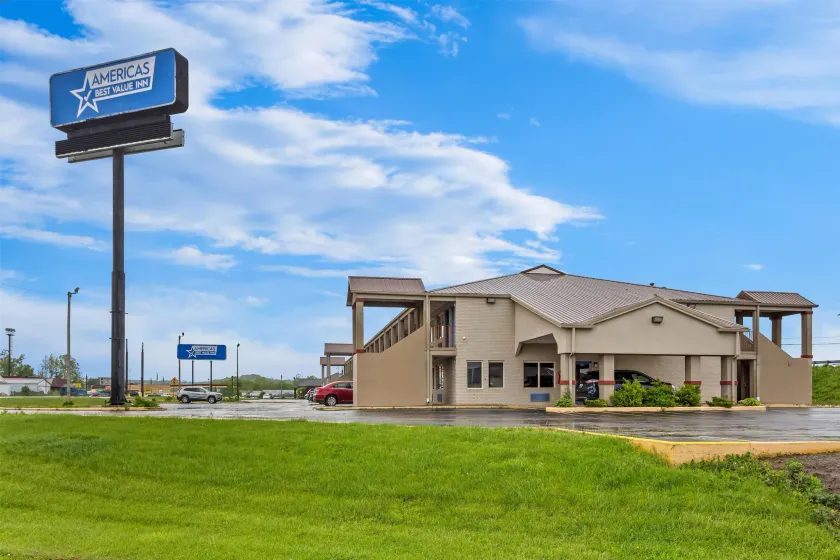 Americas Best Value Inn Grayson - Image 1
