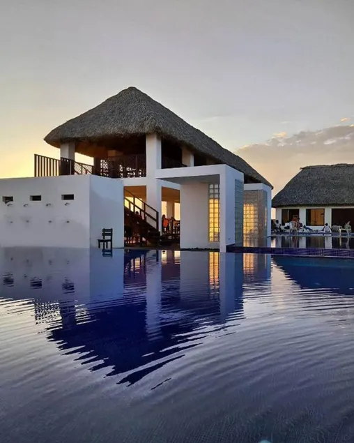 Hotel Maya Jade - Image 1