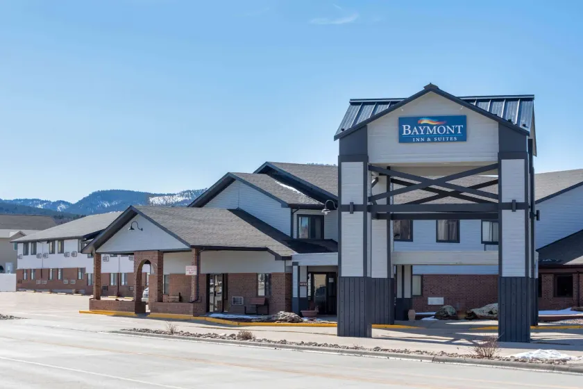 Baymont by Wyndham Spearfish - Image 1