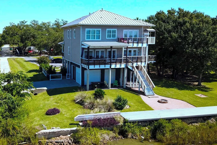 Secluded Seabrook Waterfront Home w/ Patio! - Image 1