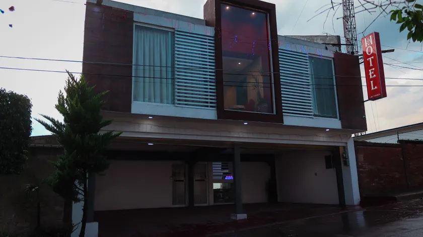 Hotel Las Torres - Image 1