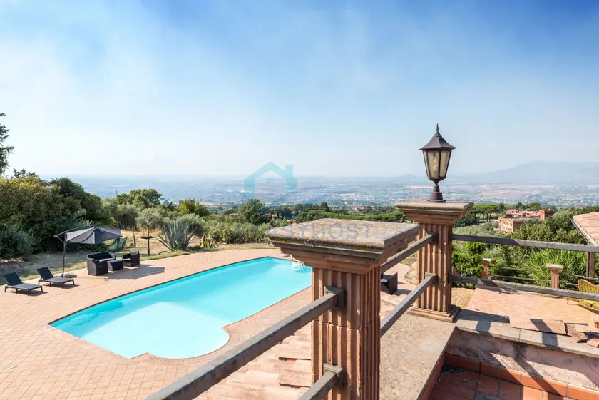 New Refined Villa Rayskaya In Monte Compatri - Image 1