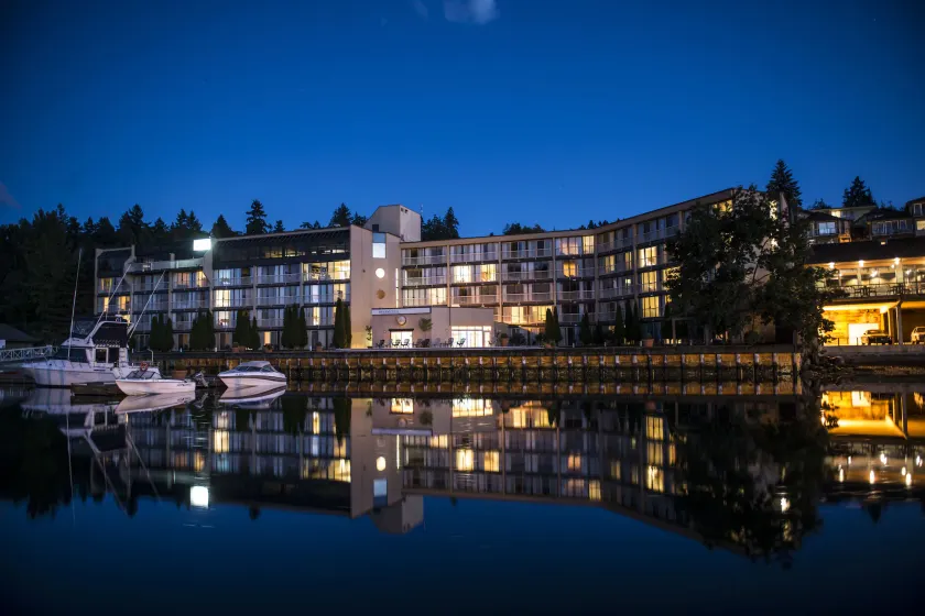 Oceanfront Suites at Cowichan Bay - Image 1