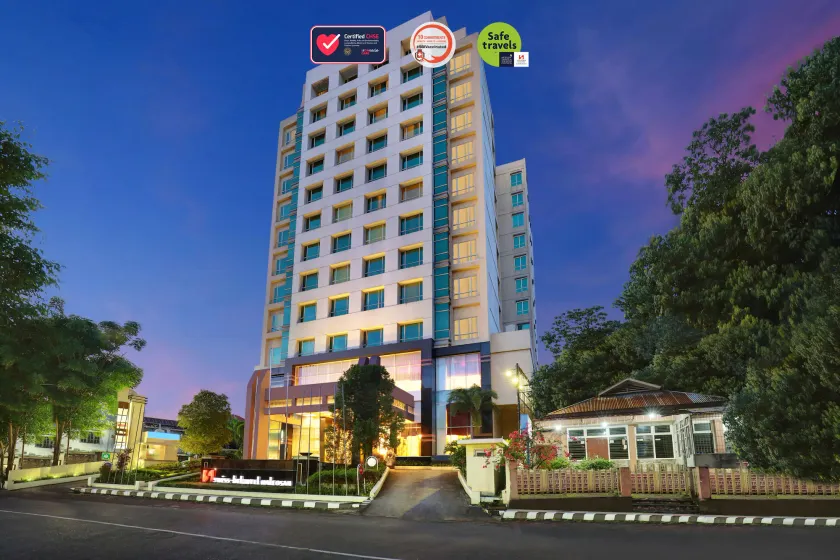 Swiss-Belhotel Maleosan Manado - Image 1