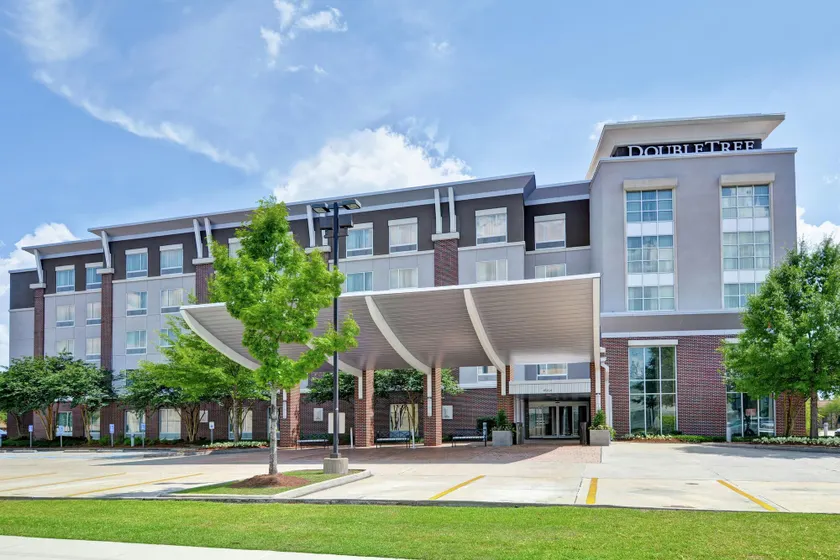 DoubleTree by Hilton Hotel Baton Rouge - Image 1