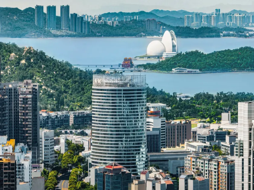 Crowne Plaza Zhuhai City Center by IHG - Image 1