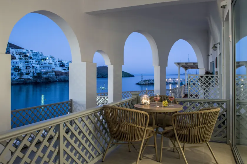 Aphrodite Luxury Apartment - Image 1
