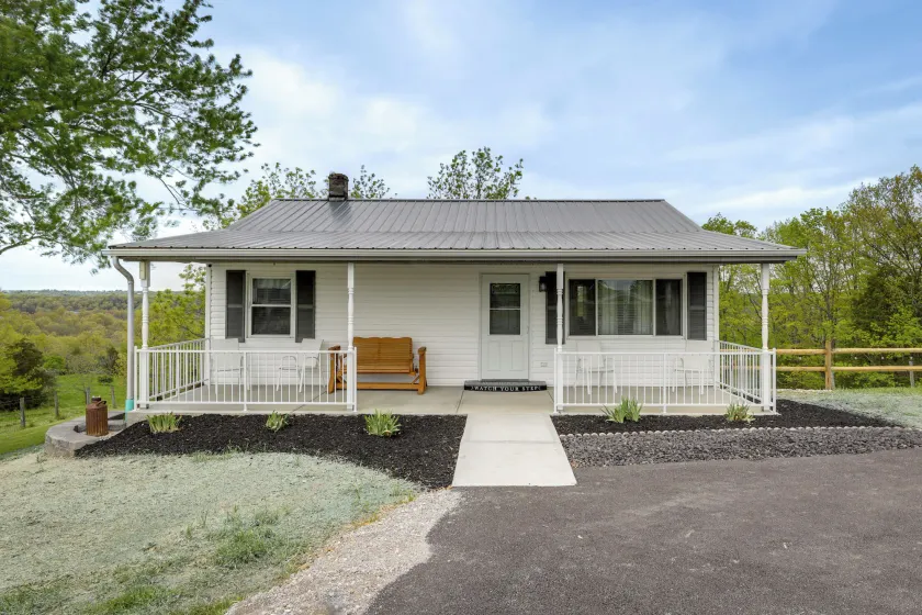 Cozy Kentucky Retreat - Deck, Near Ark Encounter! - Image 1