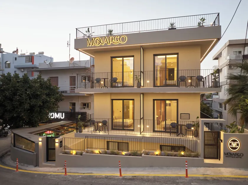 Monarco Executive Rooms - Image 1