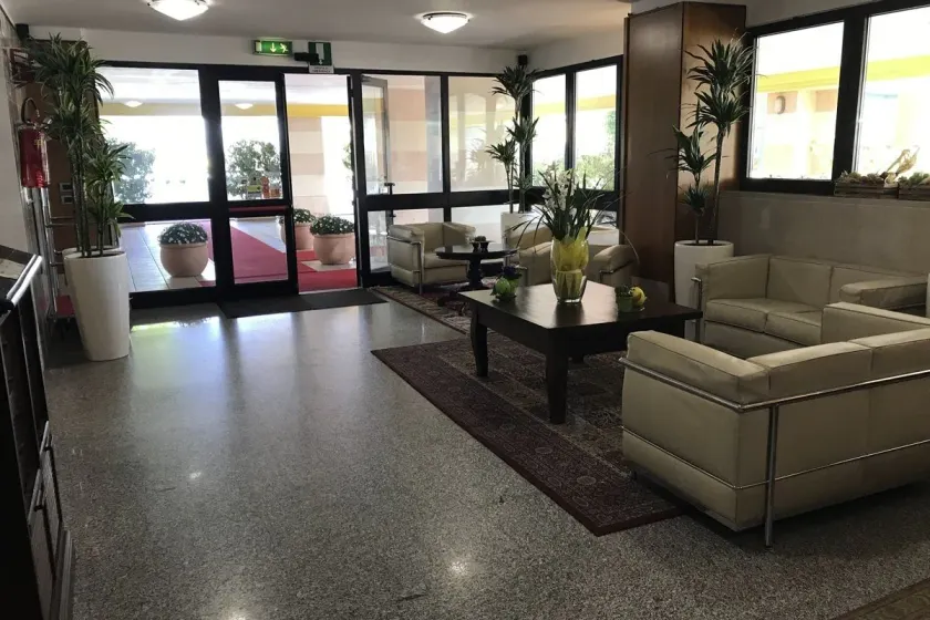 Residence Viale Venezia - Coin salon dans le hall