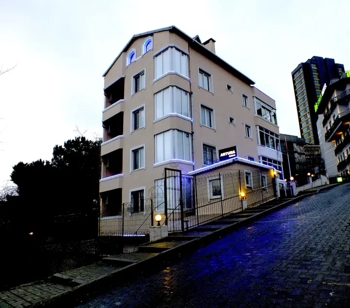 Artura Suite - Image 1