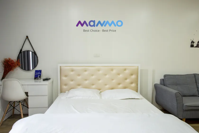 Manmo Park Home - Image 1