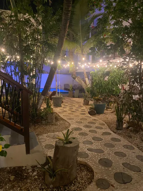 Hotel Caracol Isla Mujeres - Image 1