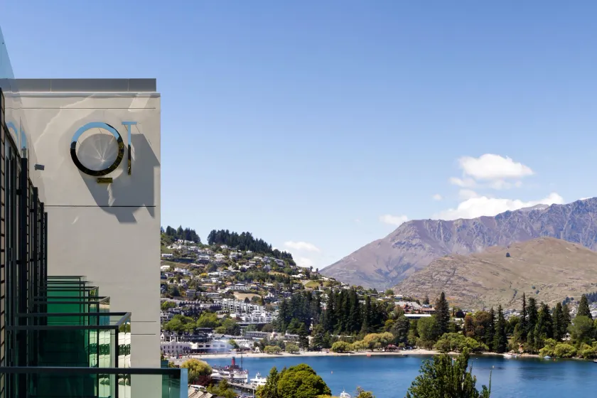 QT Queenstown - Image 1