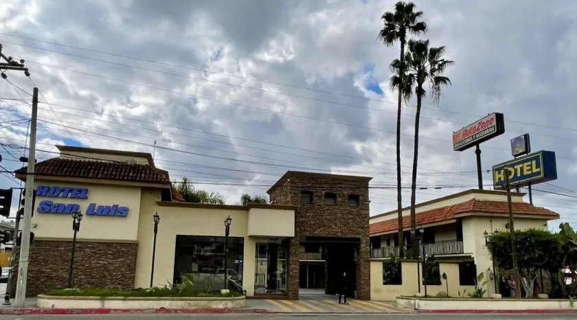 HOTEL SAN LUIS - Image 1