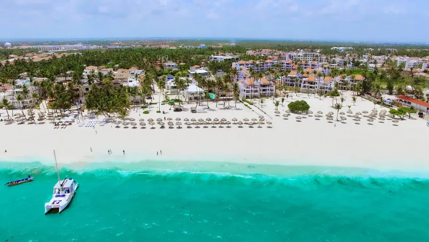 Flor del Mar Condo Punta Cana Beachfront - Image 1