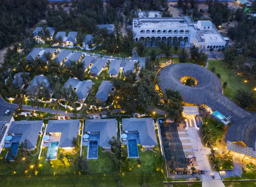 Stelia Beach Resort - Image 1