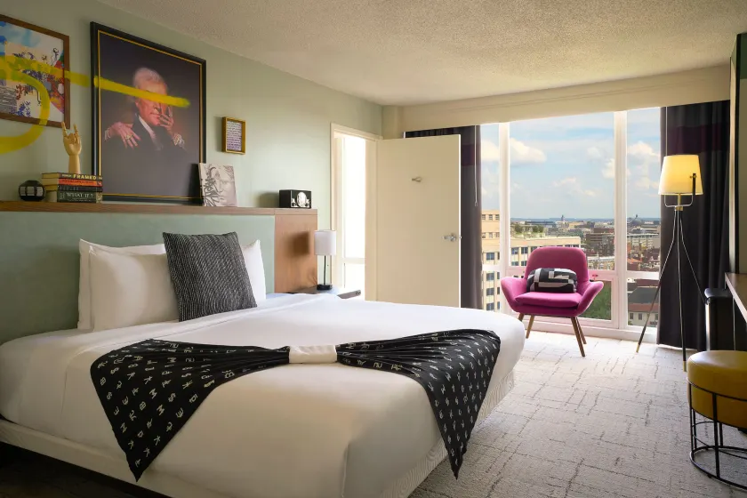 Hotel Rendale Washington DC - Image 1