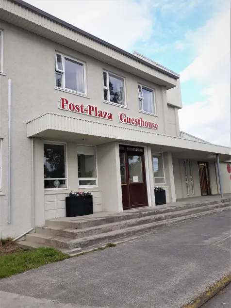 Post-Plaza Guesthouse - Image 1