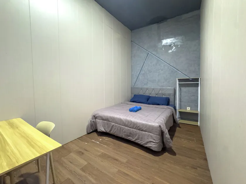 Kamar Pluit Karang - Room