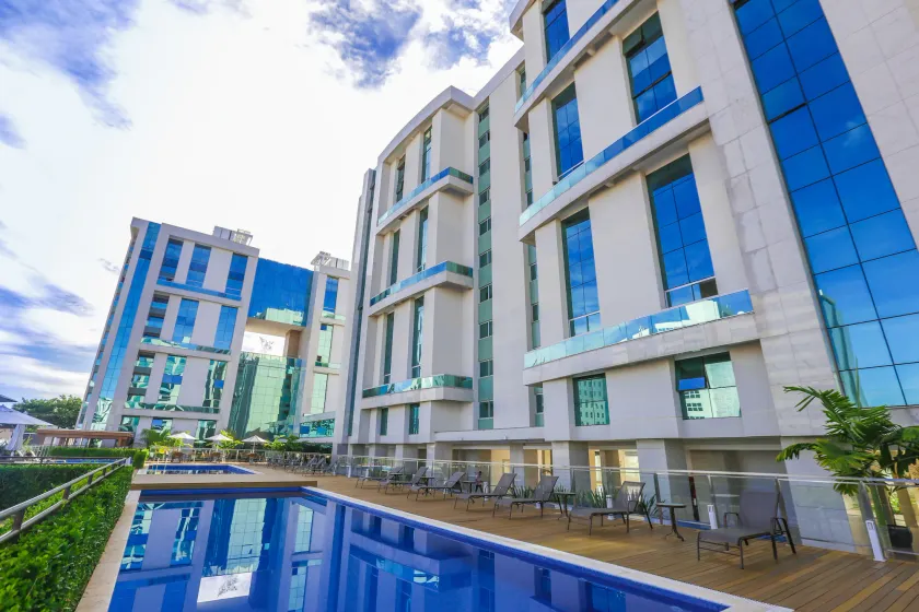 Vista Park Hplus Long Stay - Image 1