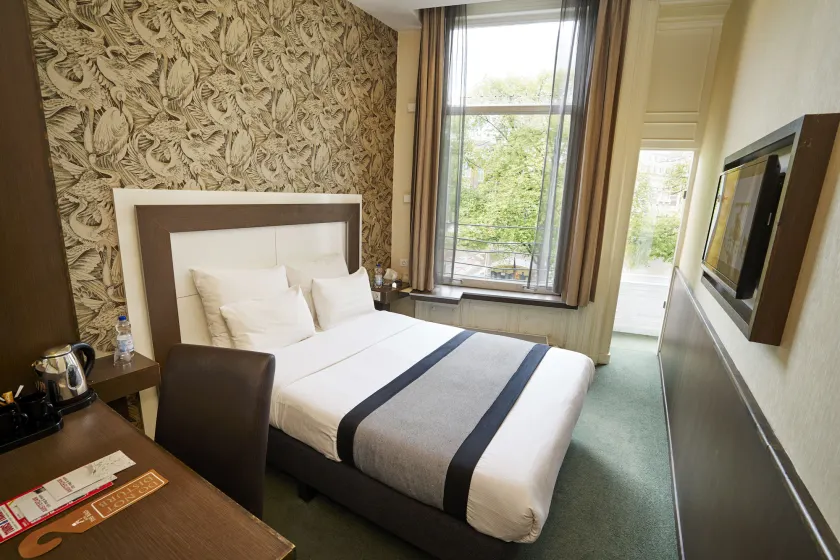 Hotel The Bird - Image 1