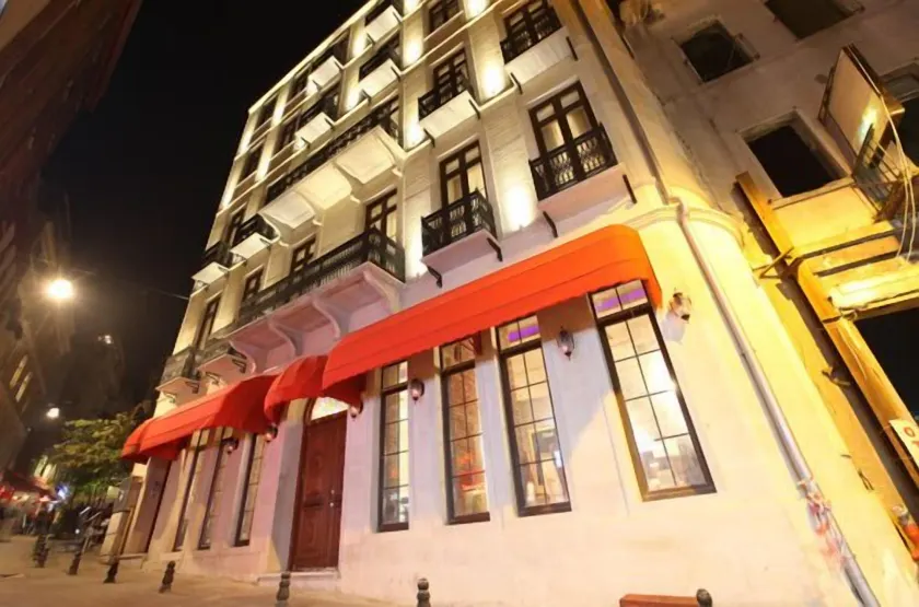 Pera Residence - Image 1