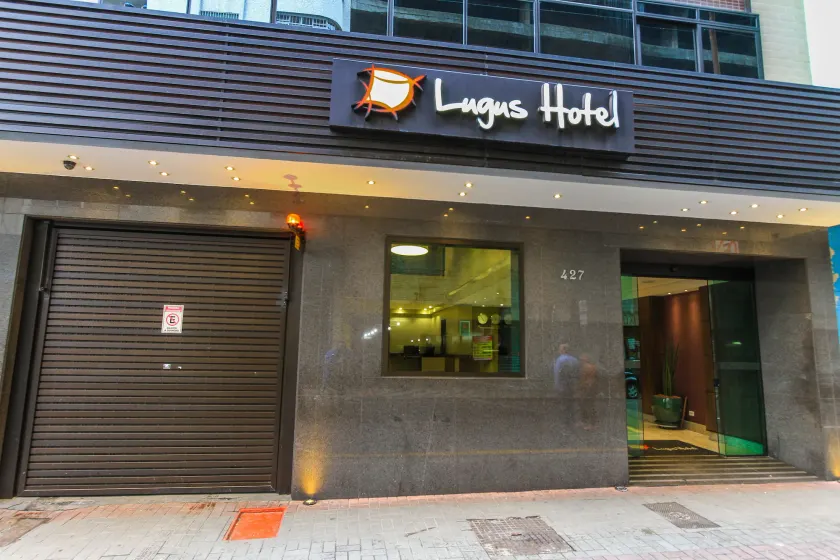 Hotel Lugus - Image 1