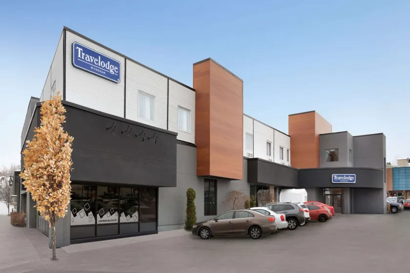 Travelodge by Wyndham Alma - Image 1