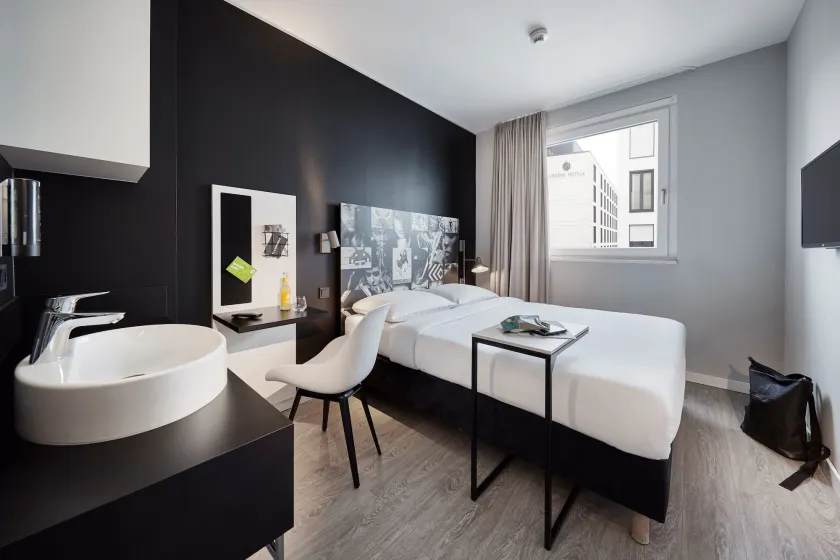 LEGERE EXPRESS Bielefeld - Image 1
