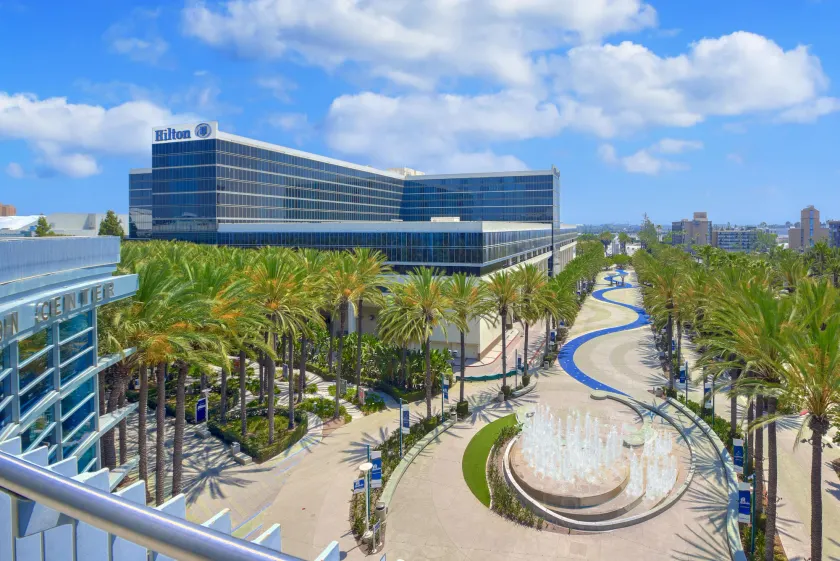 Hilton Anaheim - Image 1