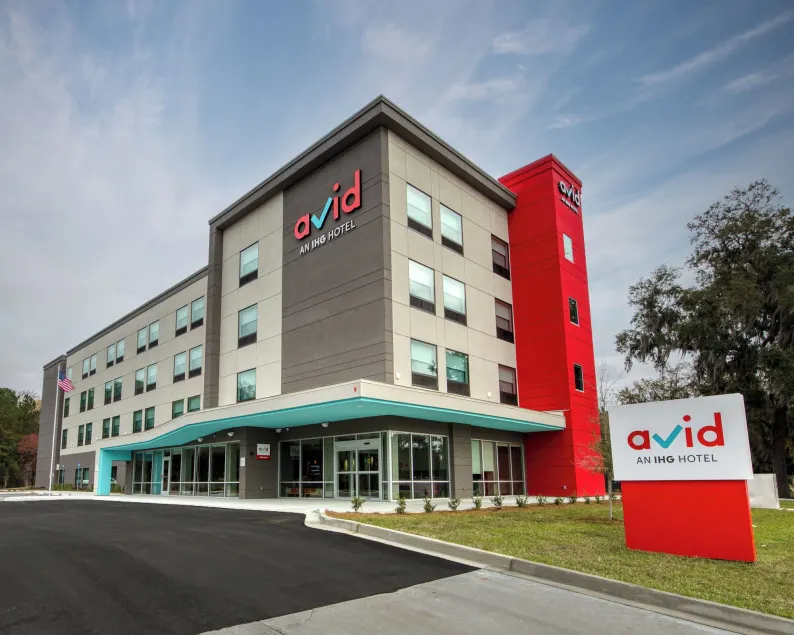 avid hotels - Savannah South - Gateway by IHG - Image 1