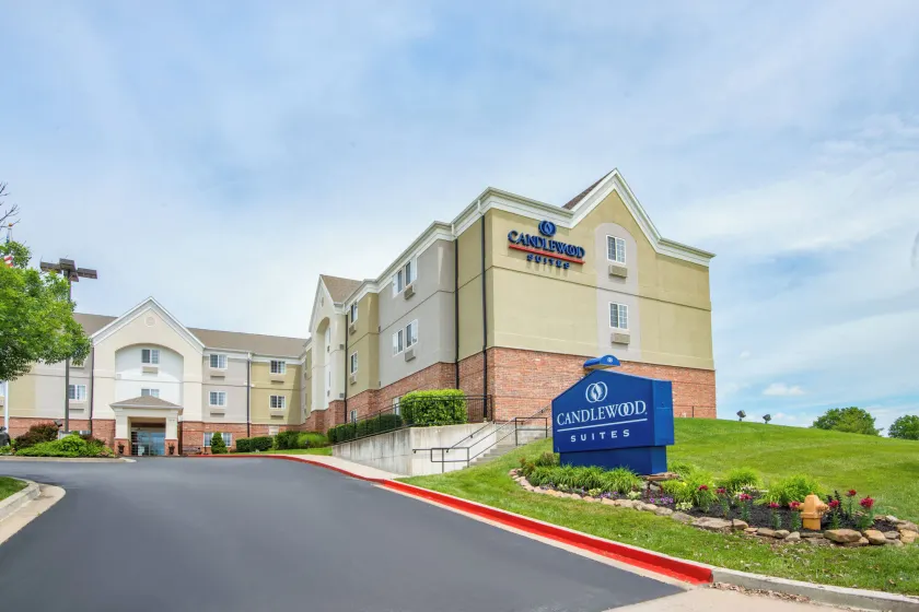 Candlewood Suites Jefferson City By IHG - Image 1