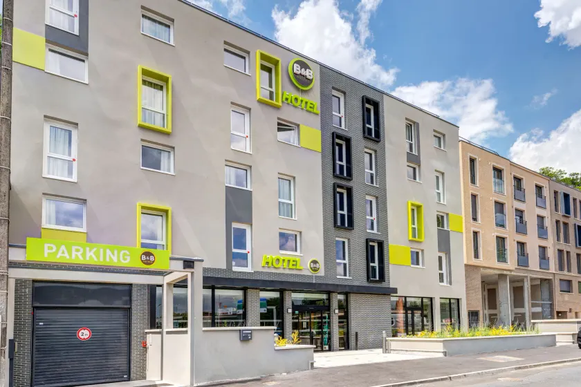 B&B HOTEL Le Port Marly Saint Germain en Laye - Image 1