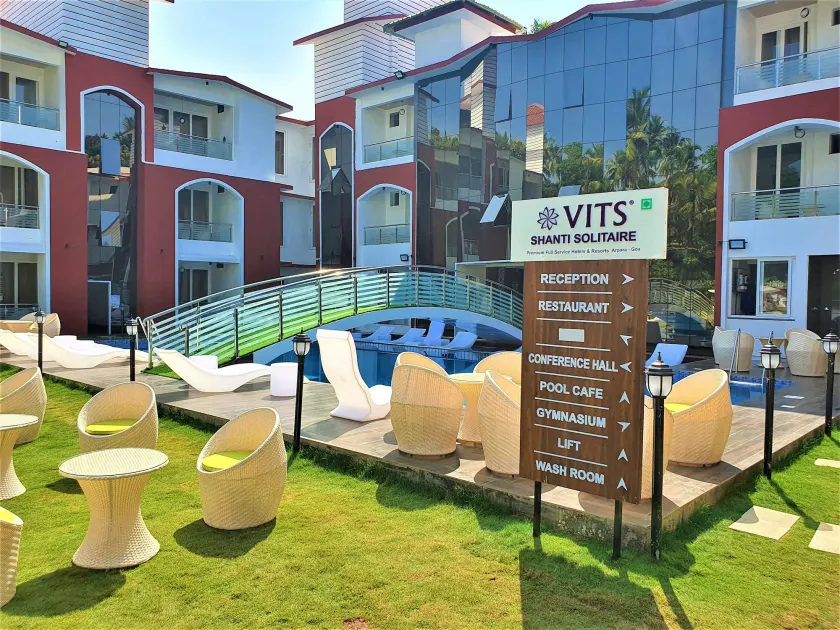 Shanti Solitaire, Arpora - Image 1