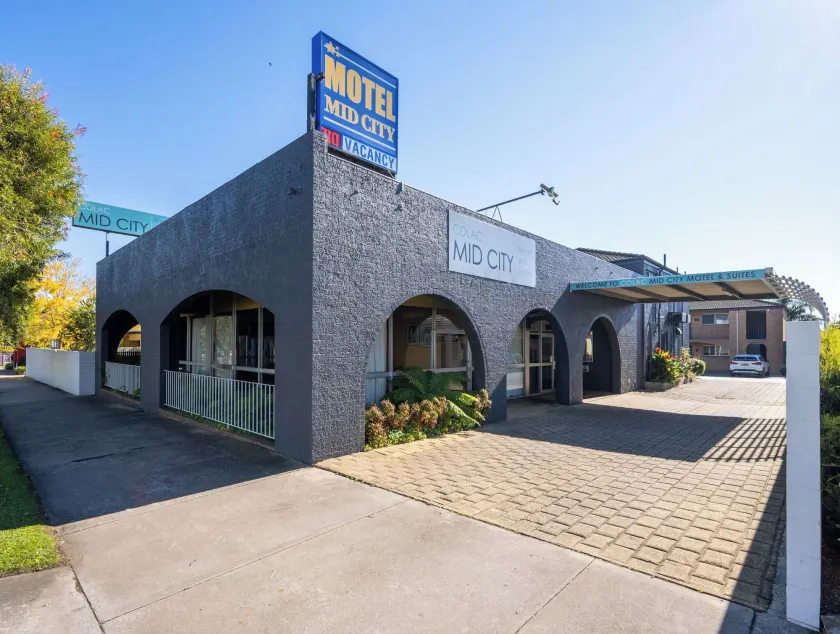 Colac Mid City Motor Inn - Image 1