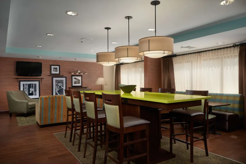 Hampton Inn Goldsboro NC - Hall