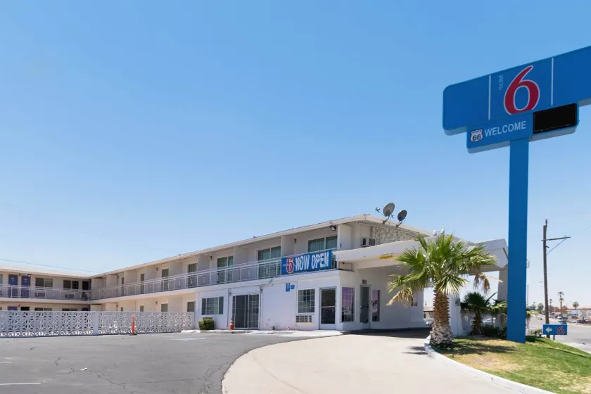 Motel 6-Barstow, CA - Route 66 - Image 1